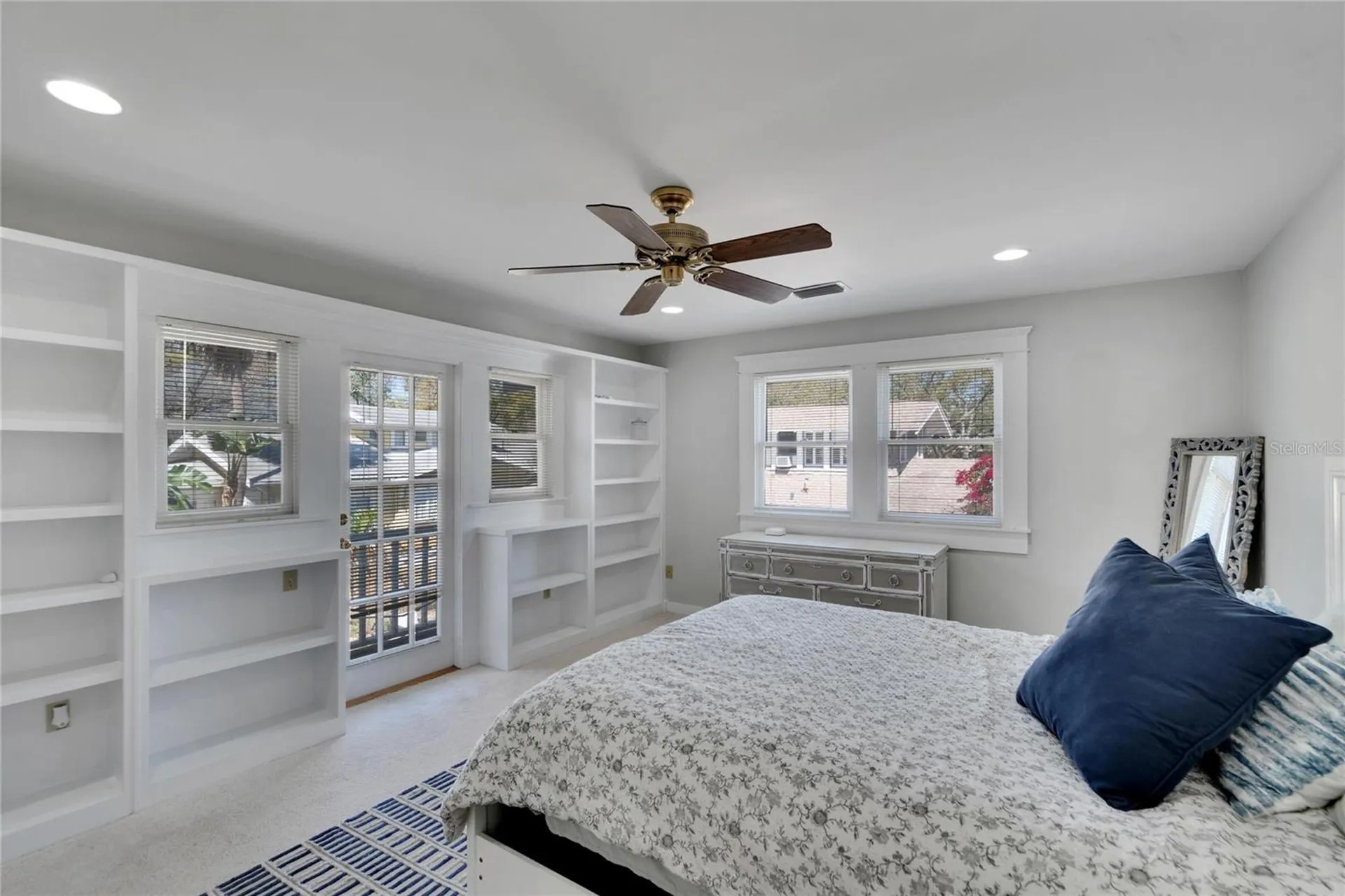 3006 W Harbor View Avenue Tampa FL 33611