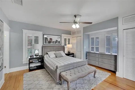 3006 W Harbor View Avenue Tampa FL 33611