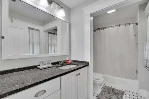 3006 W Harbor View Avenue Tampa FL 33611