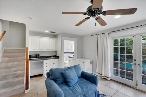 3006 W Harbor View Avenue Tampa FL 33611