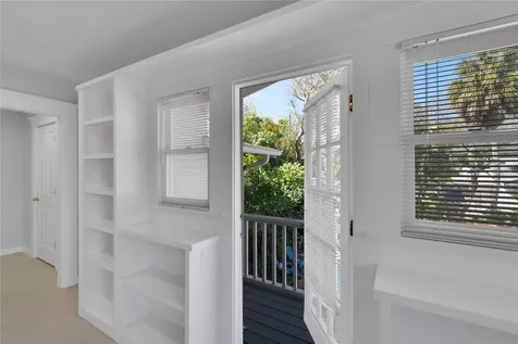 3006 W Harbor View Avenue Tampa FL 33611