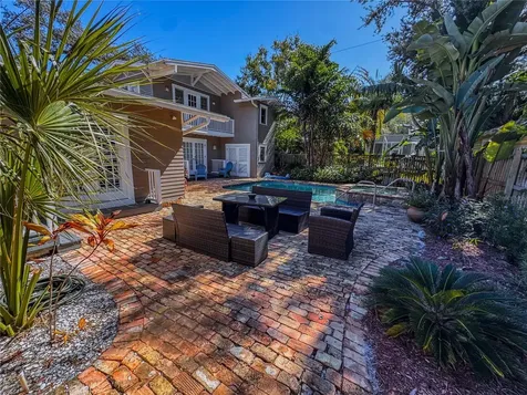 3006 W Harbor View Avenue Tampa FL 33611