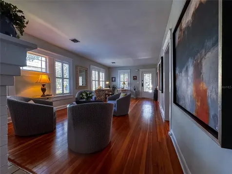 3006 W Harbor View Avenue Tampa FL 33611