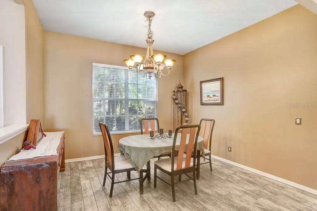 829 Innergary Place Valrico FL 33594