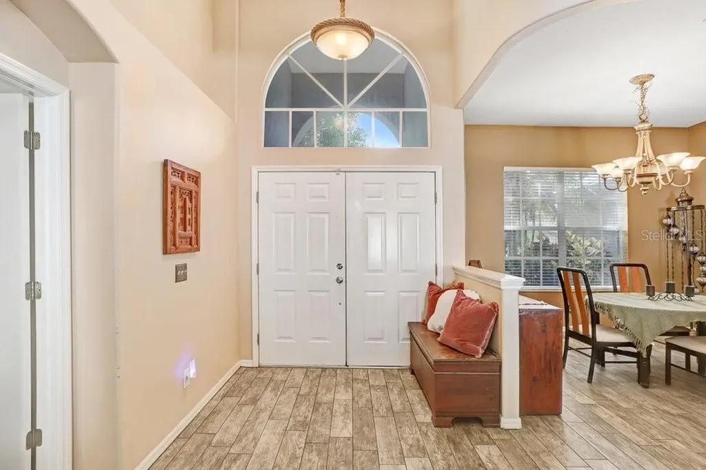 829 Innergary Place Valrico FL 33594