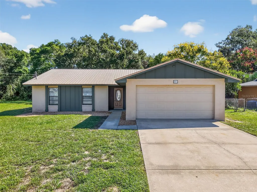 501 Fahnstock Street Eustis FL 32726