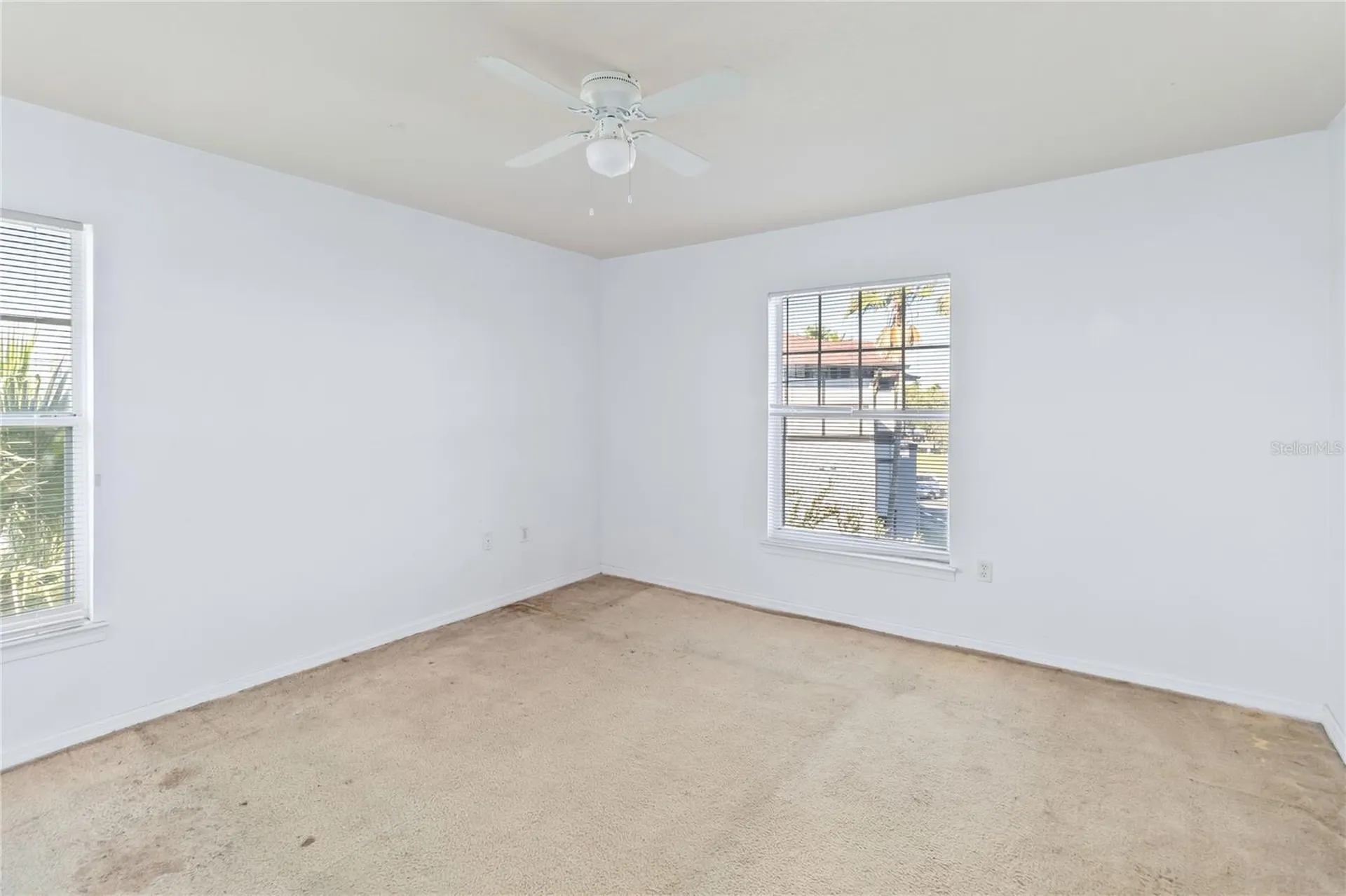 3714 Palm Desert Lane Orlando FL 32839