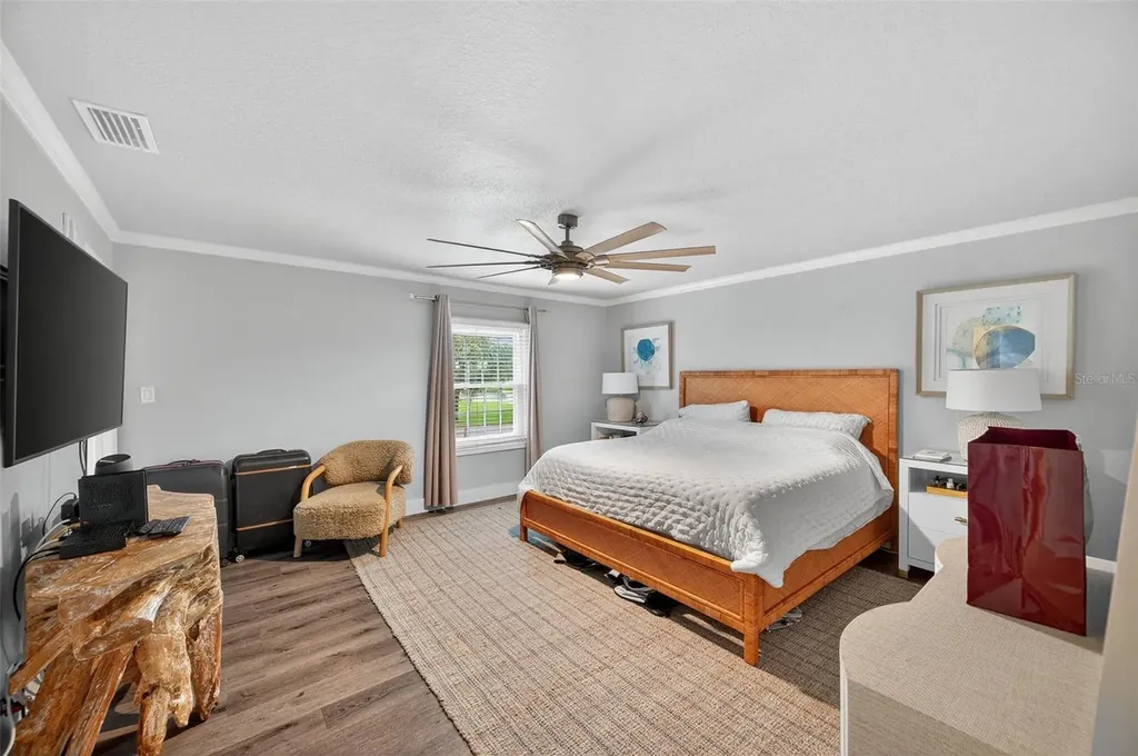 4924 Beach Drive SE St Petersburg FL 33705