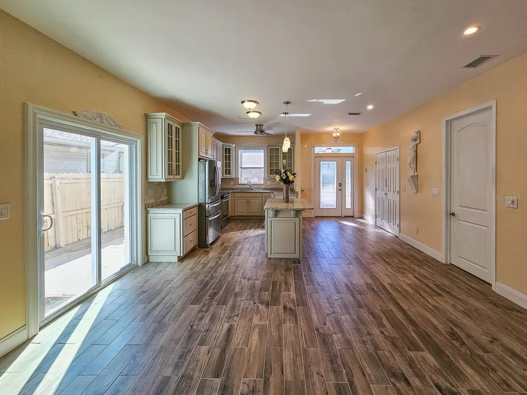 120 7th Street Daytona Beach FL 32117