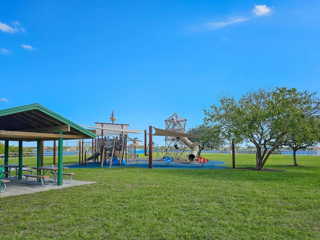 120 7th Street Daytona Beach FL 32117