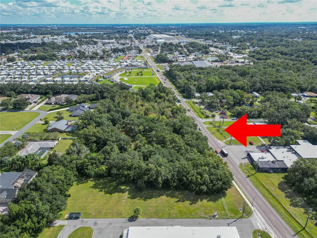 2705 New Tampa Highway Lakeland FL 33815
