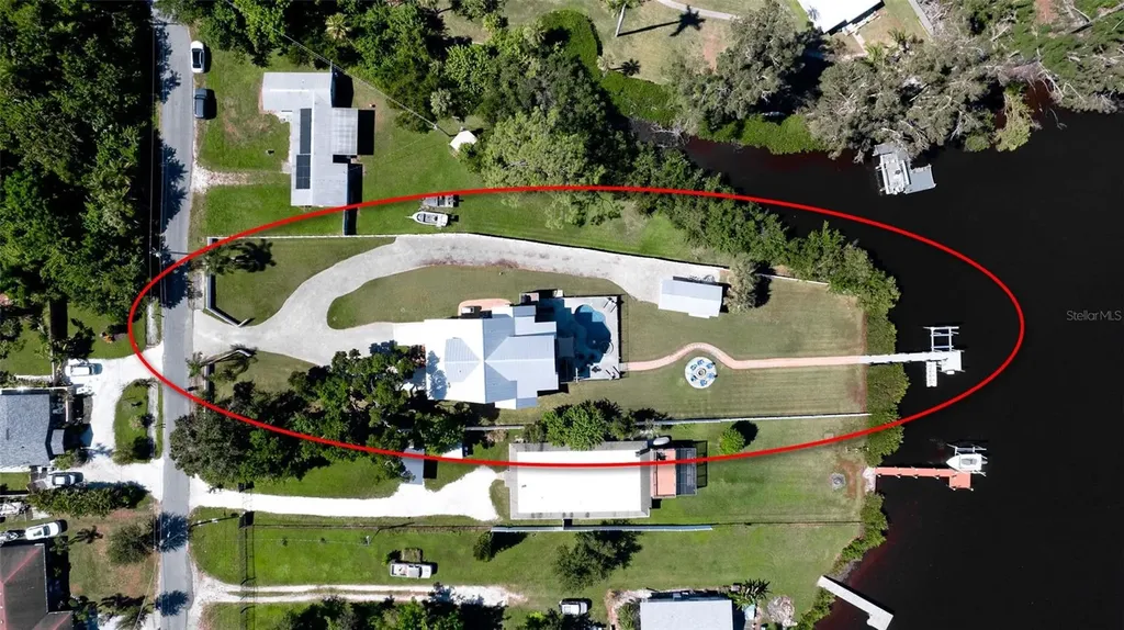2111 51st Boulevard E Bradenton FL 34208