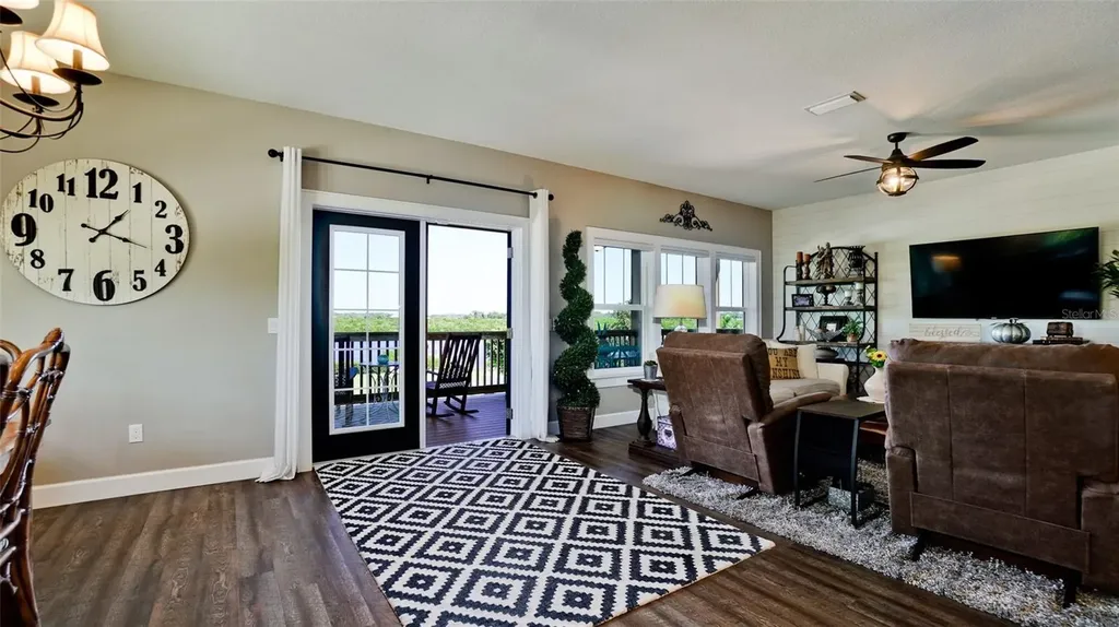 2111 51st Boulevard E Bradenton FL 34208