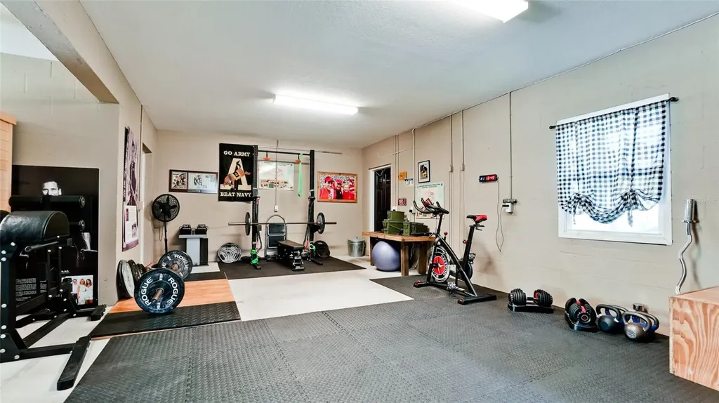2111 51st Boulevard E Bradenton FL 34208