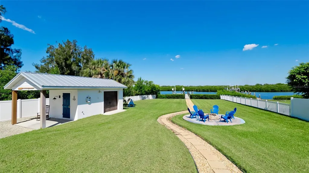 2111 51st Boulevard E Bradenton FL 34208