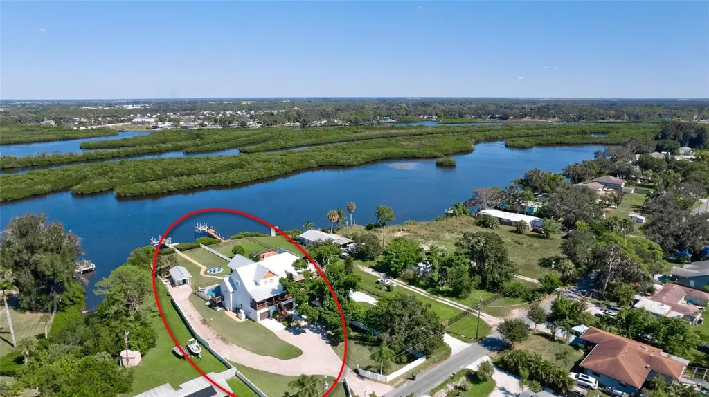 2111 51st Boulevard E Bradenton FL 34208