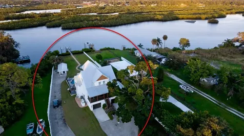 2111 51ST Boulevard E Bradenton FL 34208