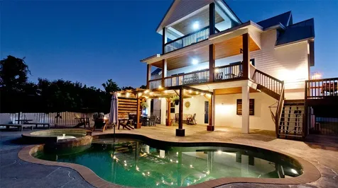 2111 51st Boulevard E Bradenton FL 34208