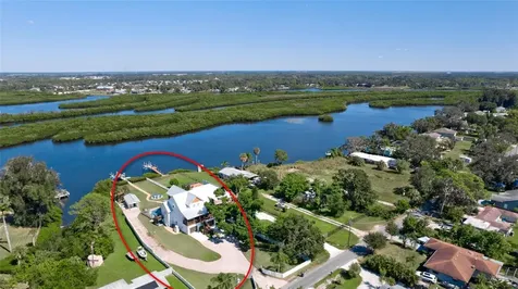 2111 51st Boulevard E Bradenton FL 34208