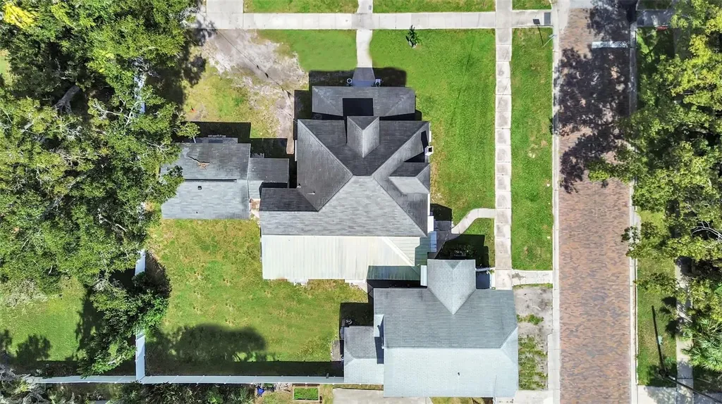 601 W Baker Street Plant City FL 33563