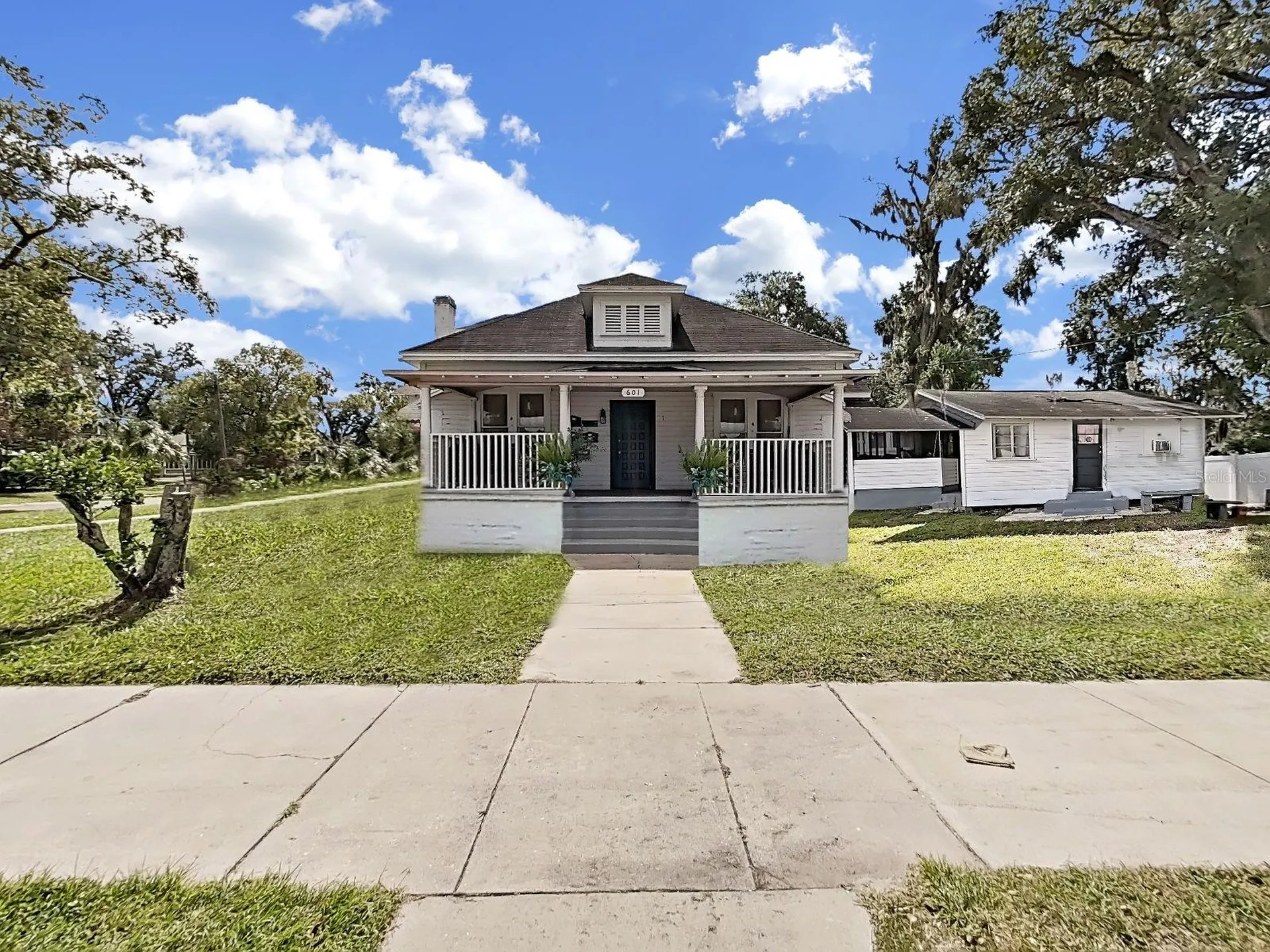601 W Baker Street Plant City FL 33563