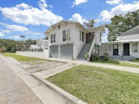 601 W Baker Street Plant City FL 33563