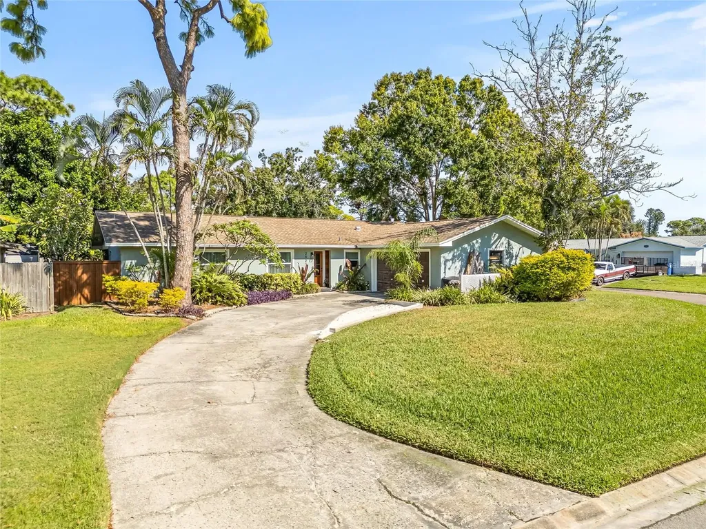 2901 61st Avenue S St Petersburg FL 33712