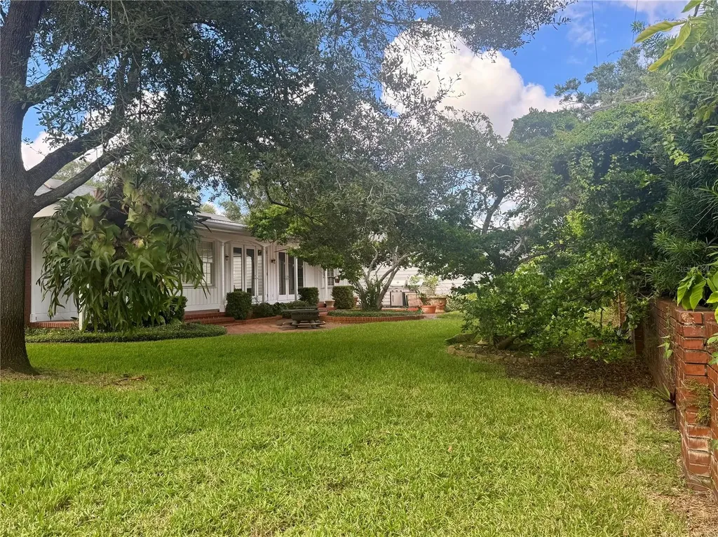 912 S Himes Avenue Tampa FL 33629
