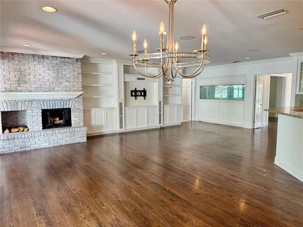 912 S Himes Avenue Tampa FL 33629