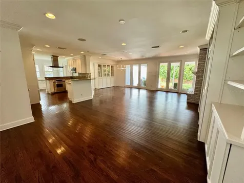 912 S Himes Avenue Tampa FL 33629