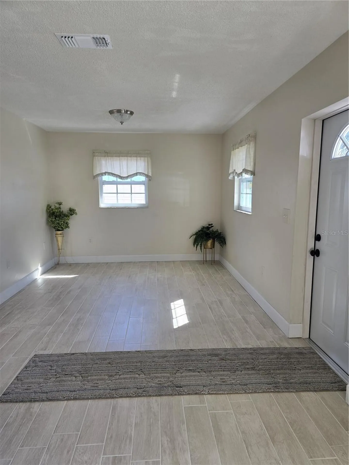 1215 6th Street W Bradenton FL 34205