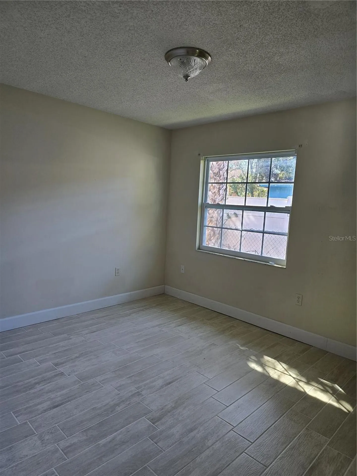1215 6th Street W Bradenton FL 34205