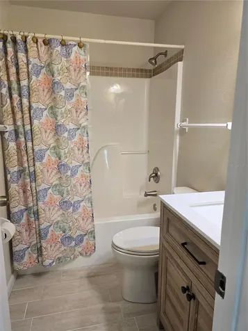 1215 6th Street W Bradenton FL 34205
