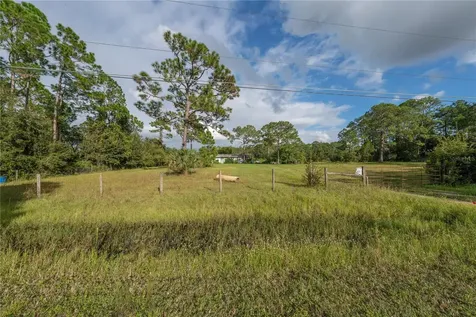 785 Harney Heights Road Geneva FL 32732