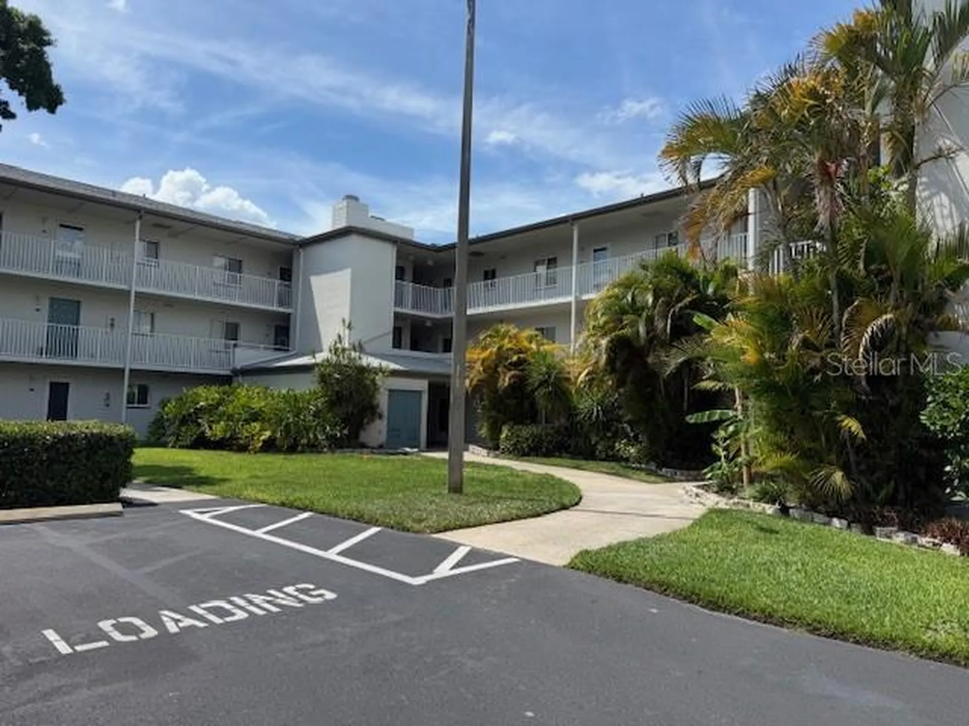 2737 Enterprise Road E Clearwater FL 33761