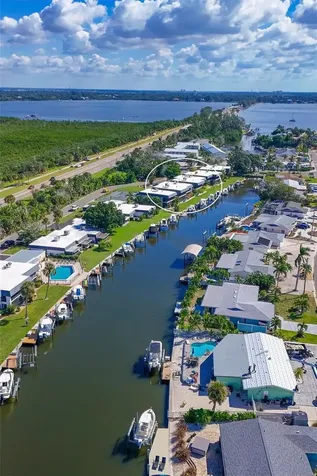 10313 Waterbird Way Bradenton FL 34209
