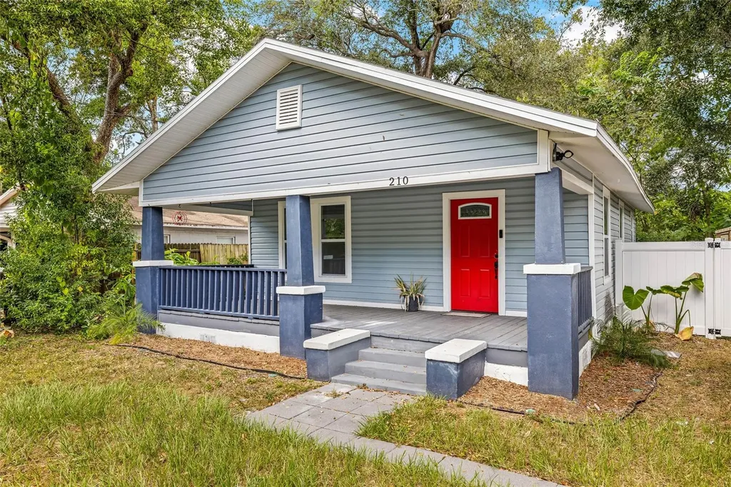 210 E Cluster Avenue Tampa FL 33604