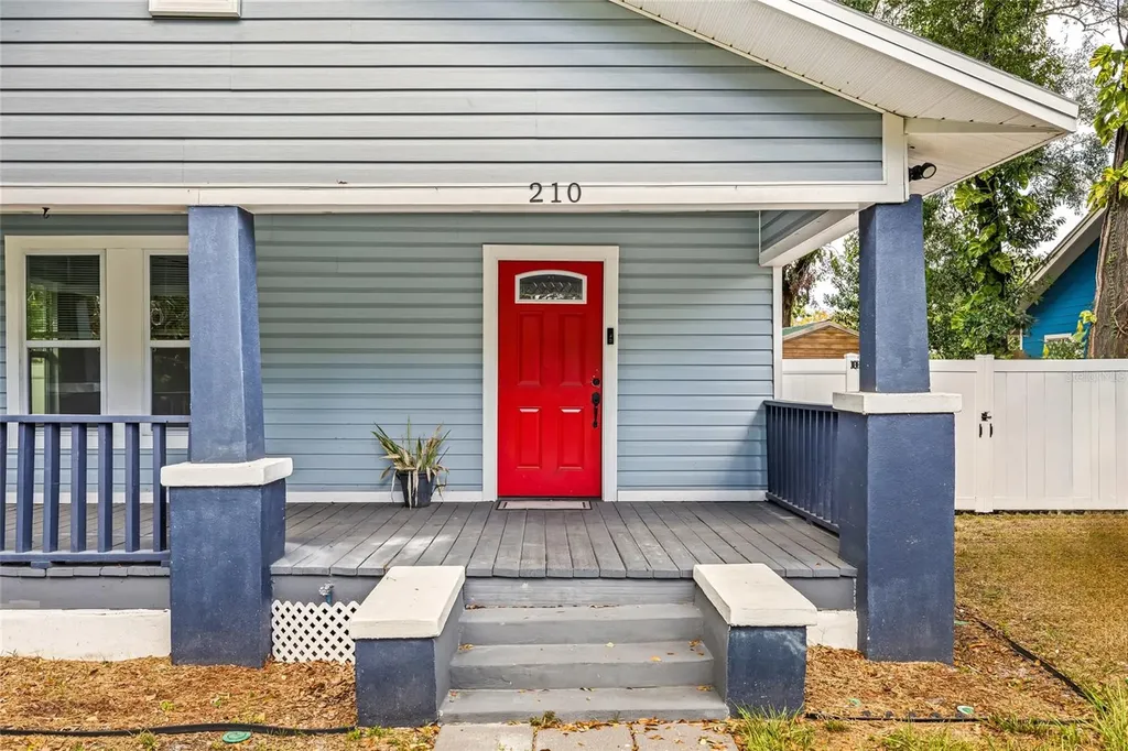 210 E Cluster Avenue Tampa FL 33604