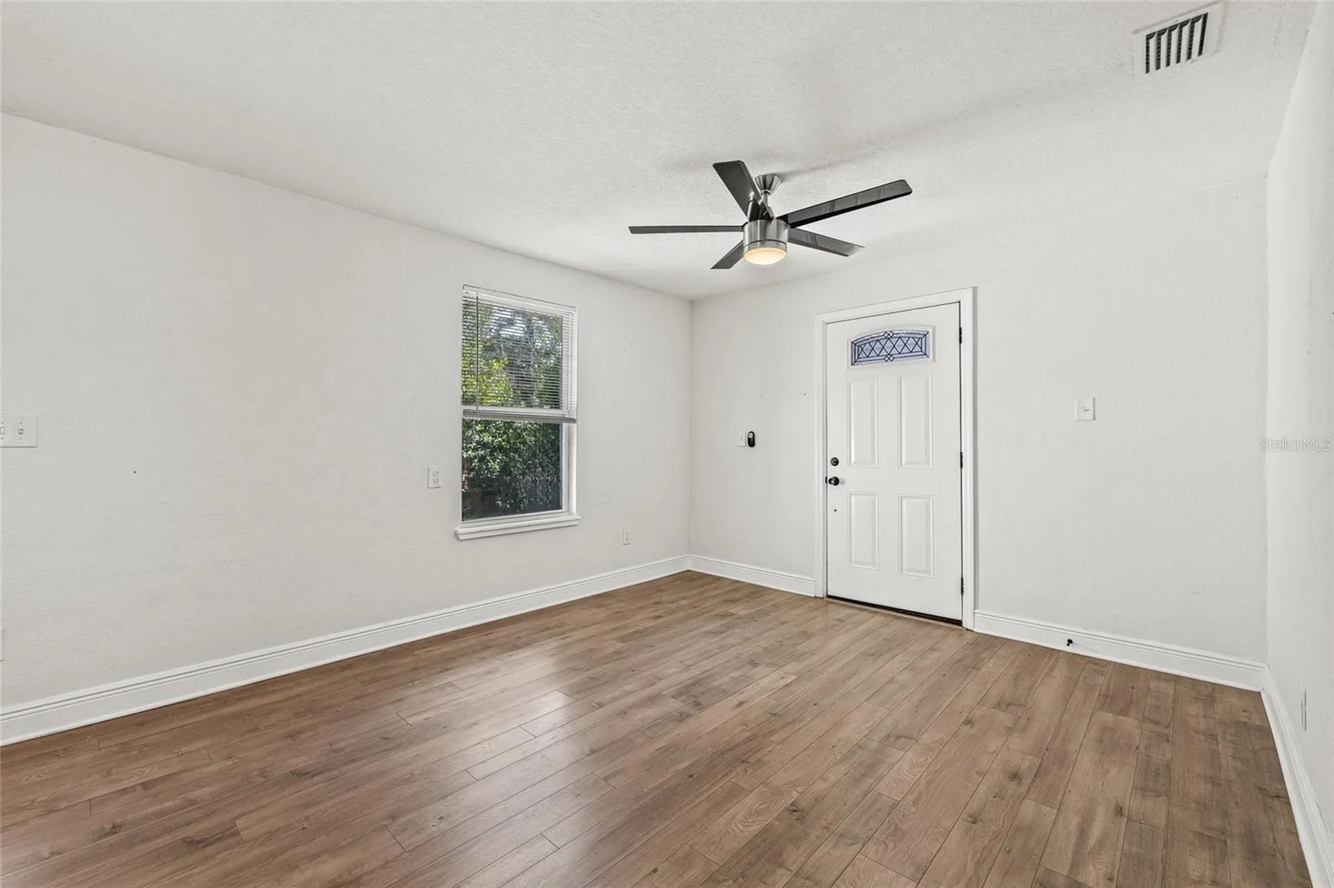 210 E Cluster Avenue Tampa FL 33604