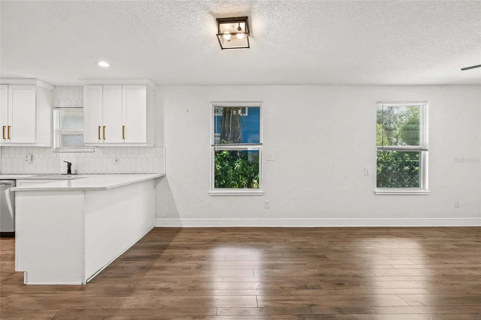 210 E Cluster Avenue Tampa FL 33604