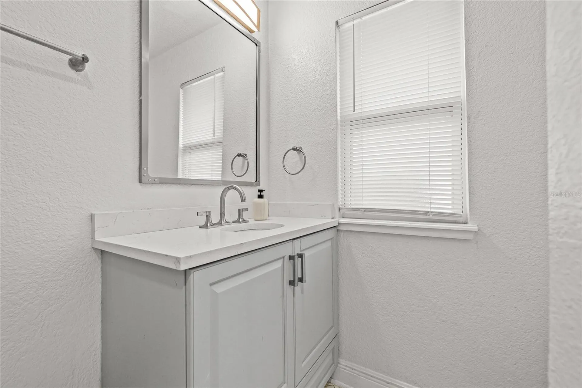 210 E Cluster Avenue Tampa FL 33604