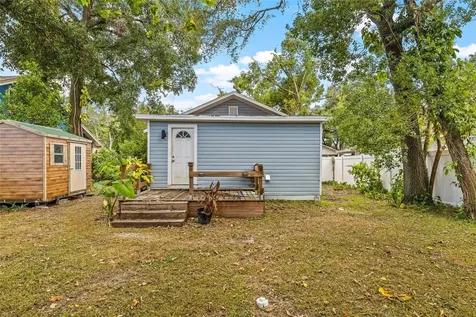 210 E Cluster Avenue Tampa FL 33604