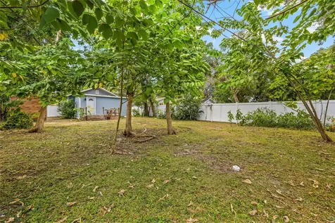 210 E Cluster Avenue Tampa FL 33604