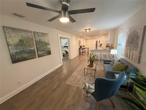 210 E Cluster Avenue Tampa FL 33604
