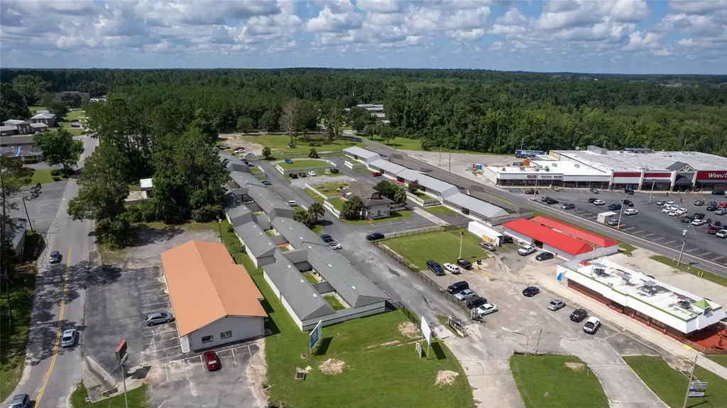 649 W Base Street Madison FL 32340