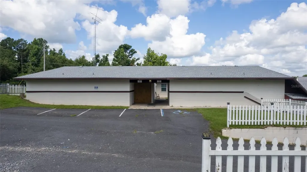 649 W Base Street Madison FL 32340