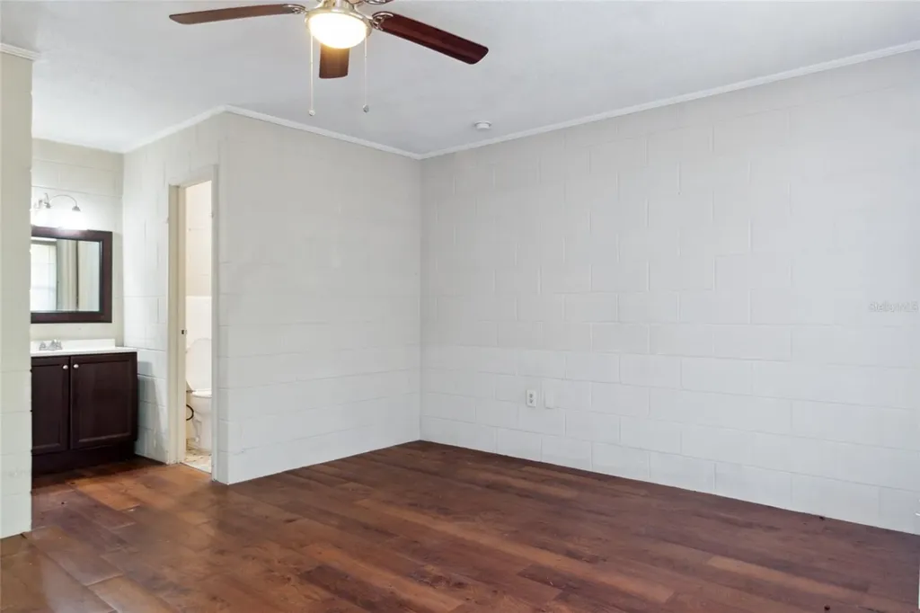 649 W Base Street Madison FL 32340