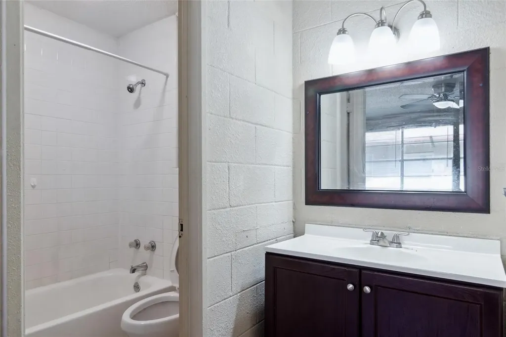 649 W Base Street Madison FL 32340