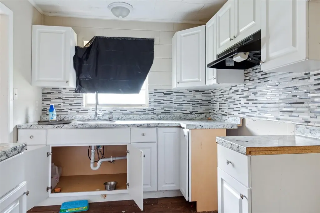 649 W Base Street Madison FL 32340