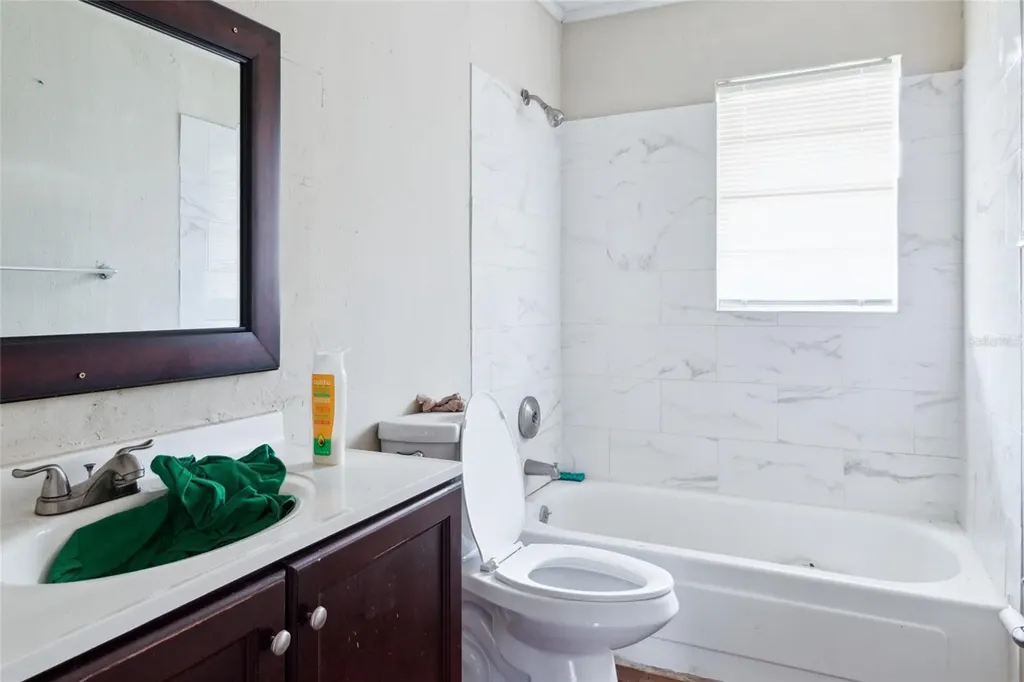 649 W Base Street Madison FL 32340